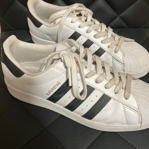 •SUPERSTAR ADIDAS• - Picture 2 of 11